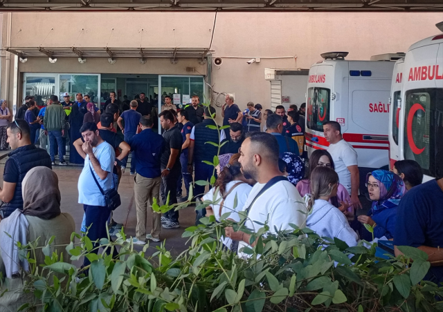 Manisa'da okula silahlı saldırı! 2'si ağır 11 öğrenci yaralandı, 4 kişi gözaltında