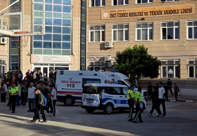 Manisa'da okula silahlı saldırı! 2'si ağır 11 öğrenci yaralandı, 4 kişi gözaltında