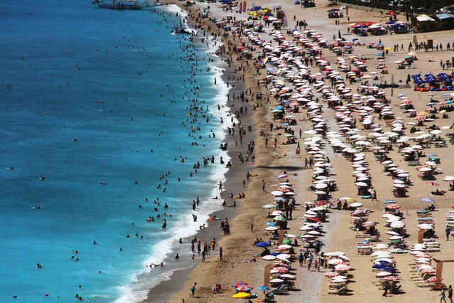 Muğla'da yabancı turist ilk 8 ayda yüzde 6 düştü, İngiltere ilk sırayı korudu