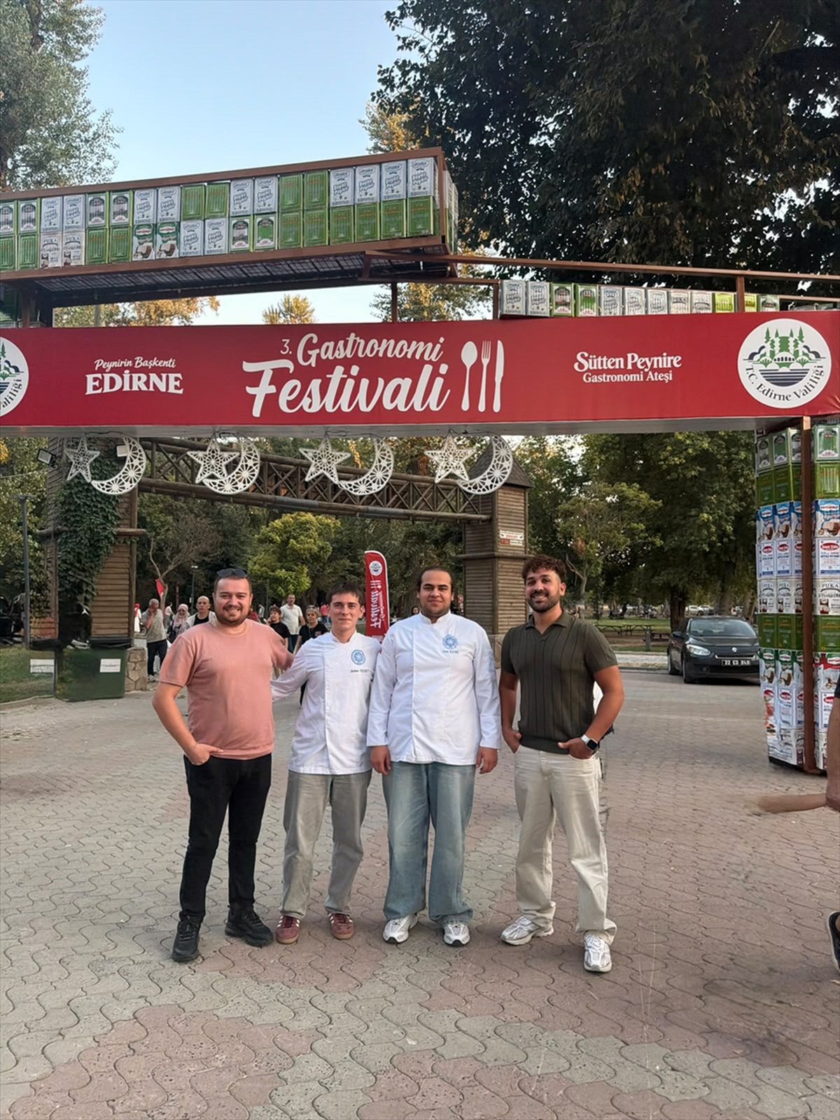 NKÜ Şarköy MYO öğrencileri Edirne\'deki festivalde iki altın madalya ve kupa kazandı
