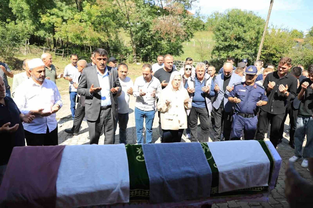 Oğlunun şehadetinin 45. yıldönümüne 3 gün kala vefat etti