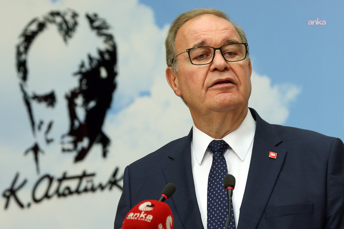Manisa\'da ilk haberlere göre 10 öğrencinin yaralandığı saldırıda Öztrak hükümeti suçladı