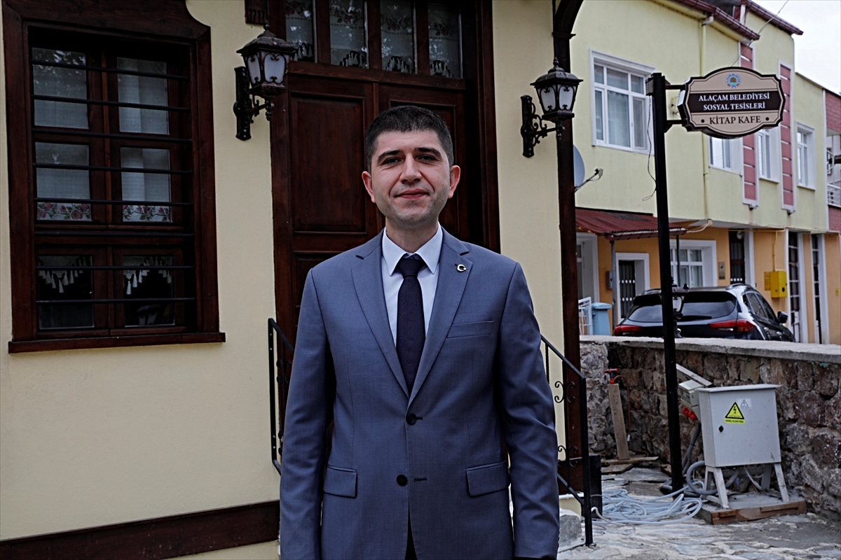 Alaçam\'da 30 yıl atıl kalan tarihi konak, restore edilerek Kitap Kafe\'ye dönüştü