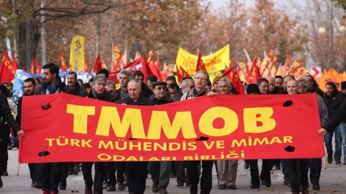 TMMOB, Manisa Turgutlu\'da silahlı saldırıyı eğitim politikalarından bağımsız görmedi