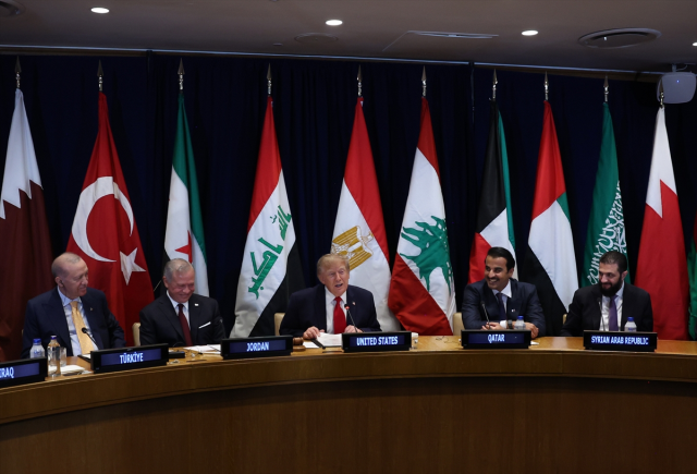Trump, Erdoğan'ı övmeye doyamadı! Yaptığı uyarı da dikkat çekici
