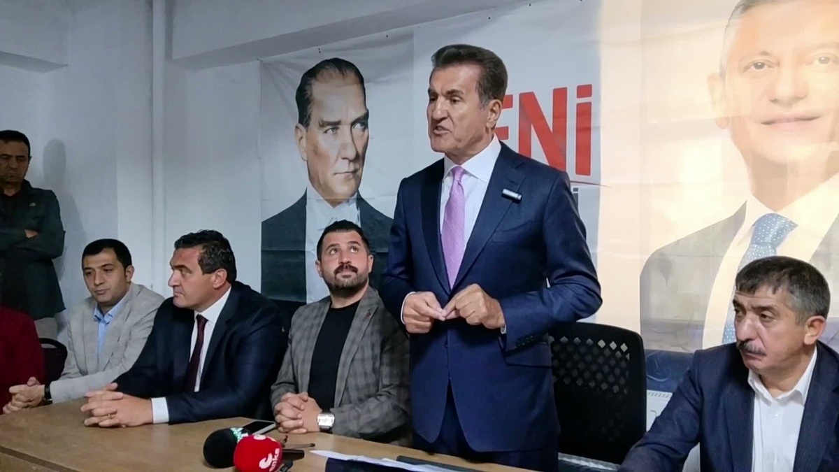 YENİ Parti Kars\'ta, 40 günde 650 bin üyeye ulaştığını açıkladı