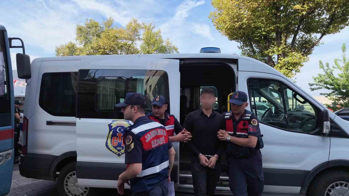 Zonguldak\'ta 19 yaşındaki gencin cinayet davası ertelendi, sanık Y.C. tutuklu kaldı