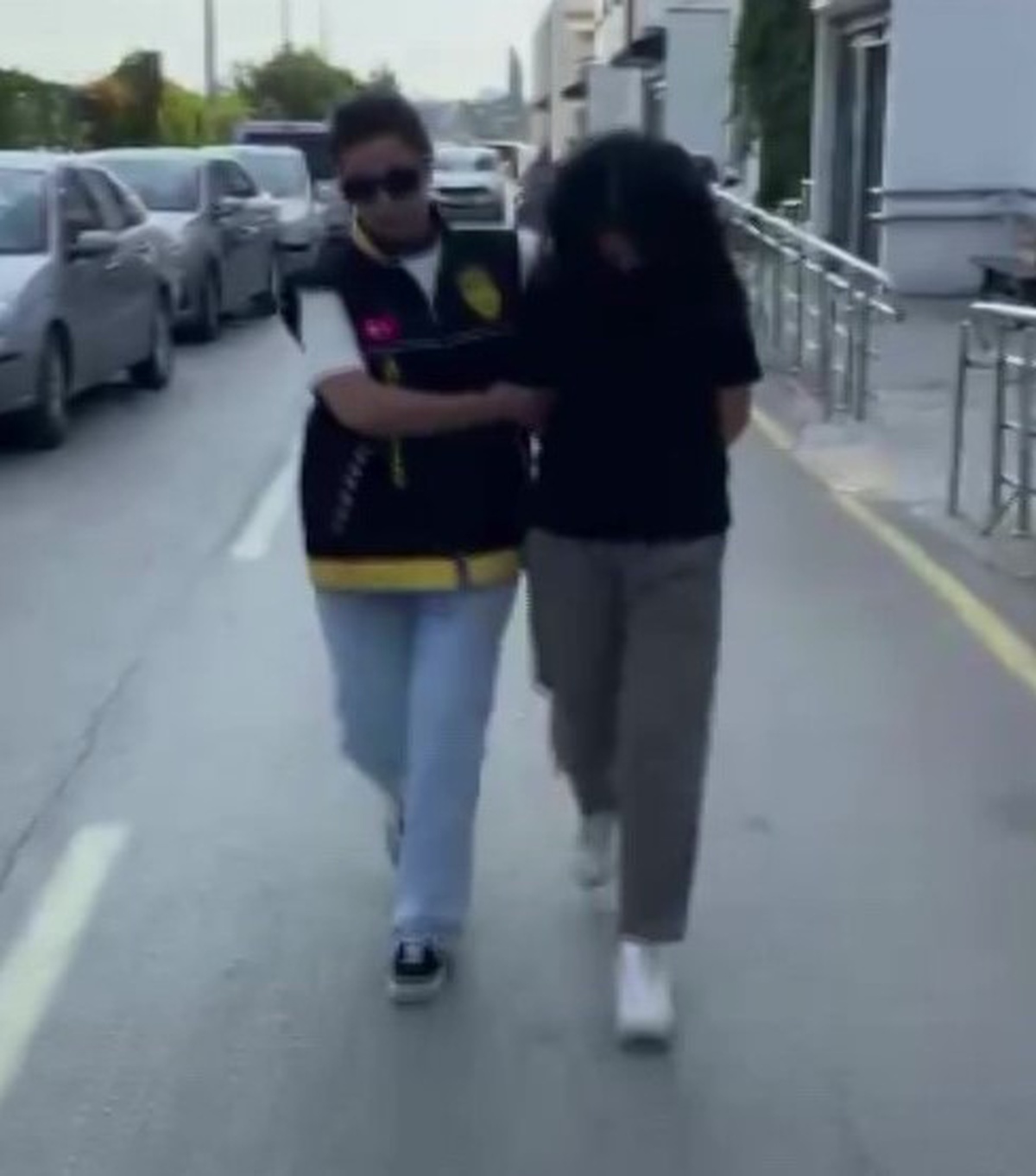 Adana Sarıçam\'da nişanlısını bıçaklayan kadın tutuklandı, genç adam kurtarılamadı