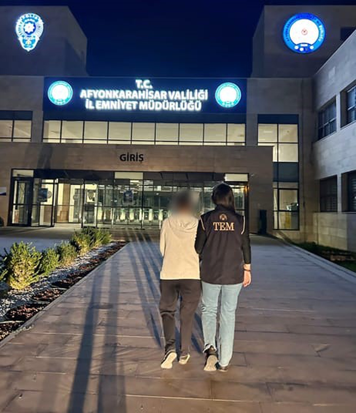 Afyonkarahisar\'da FETÖ\'den aranan şahıs, polis çalışmasıyla yakalanıp tutuklandı