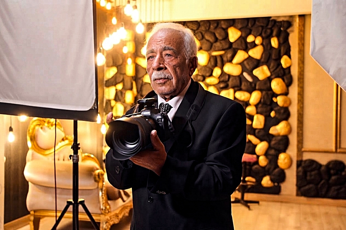 ESOB\'un 39. Ahilik Haftası\'nda Adana\'da 63 yıllık fotoğrafçı yılın ahisi seçildi