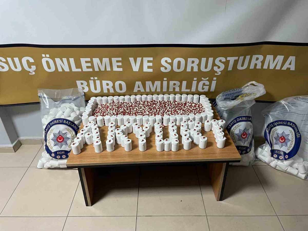Akyurt\'ta operasyonda 24 bin 330 sentetik ecza ele geçirildi, 3 şüpheli tutuklandı