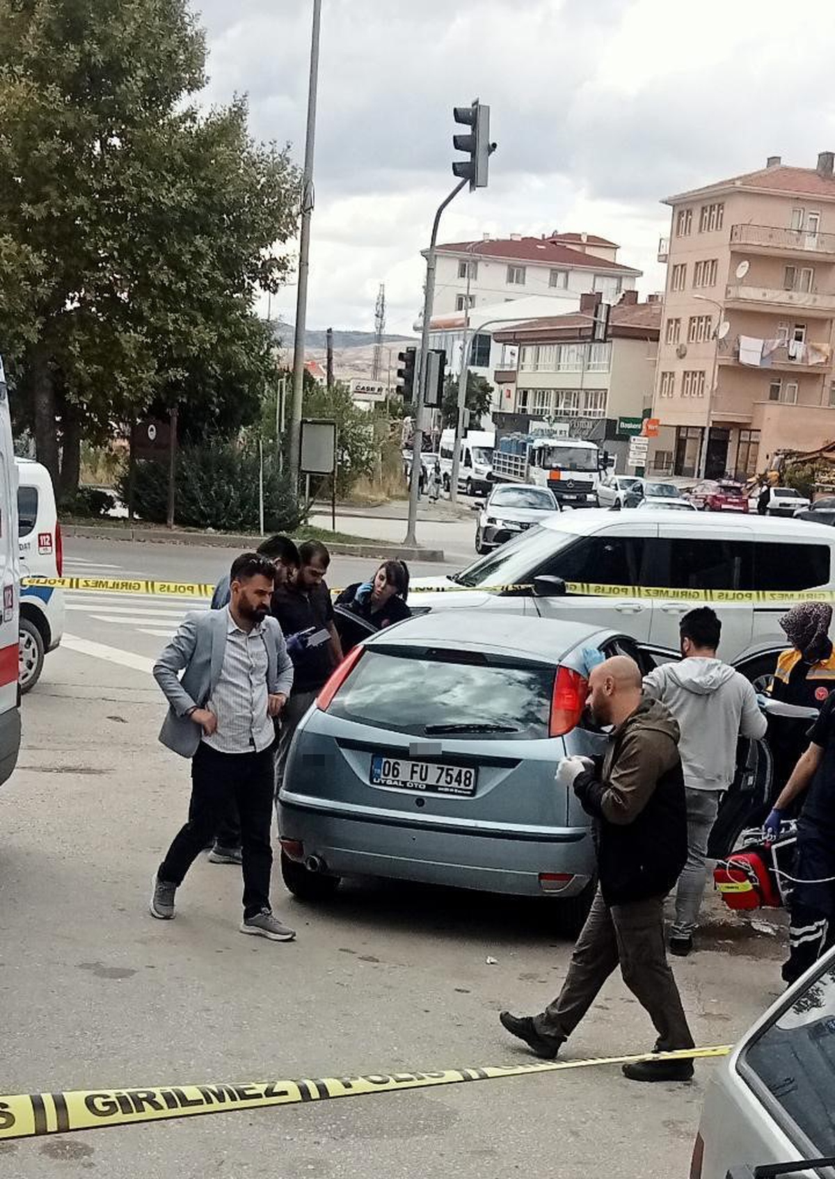 Ankara Çubuk\'ta park halindeki araçta hareketsiz görülen 2 kişi hayatını kaybetti