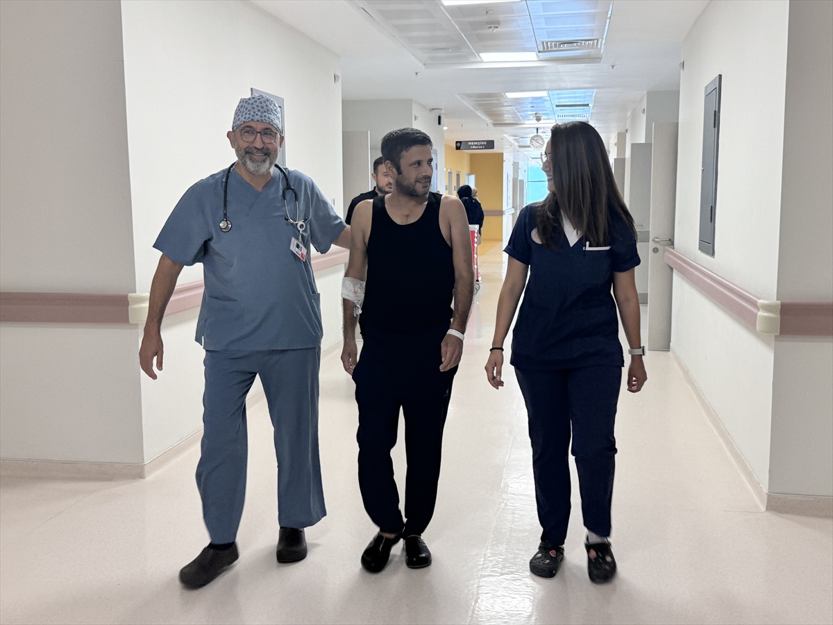 Antalya\'da aort damarı yırtılan 38 yaşındaki çiftçi 6 saatlik ameliyatla iyileşti
