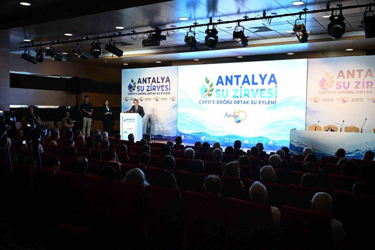 Antalya Su Zirvesi\'nde COP31 öncesi su kaynakları için ortak eylem çağrısı yapıldı