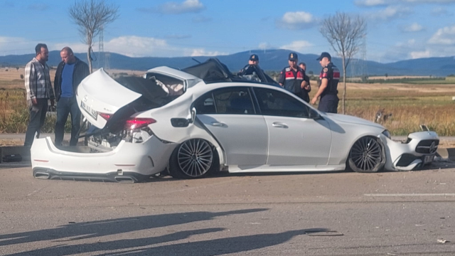 Bandırma’da yürek yakan kaza! Anne, kızı ve doğmamış bebeği hayatını kaybetti