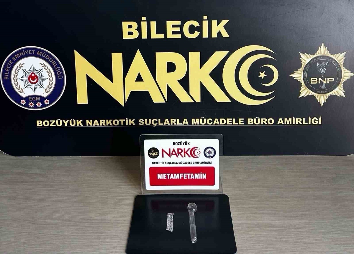 Bilecik Bozüyük\'te metamfetamin bulan polis 1 şüpheliyi yakaladı