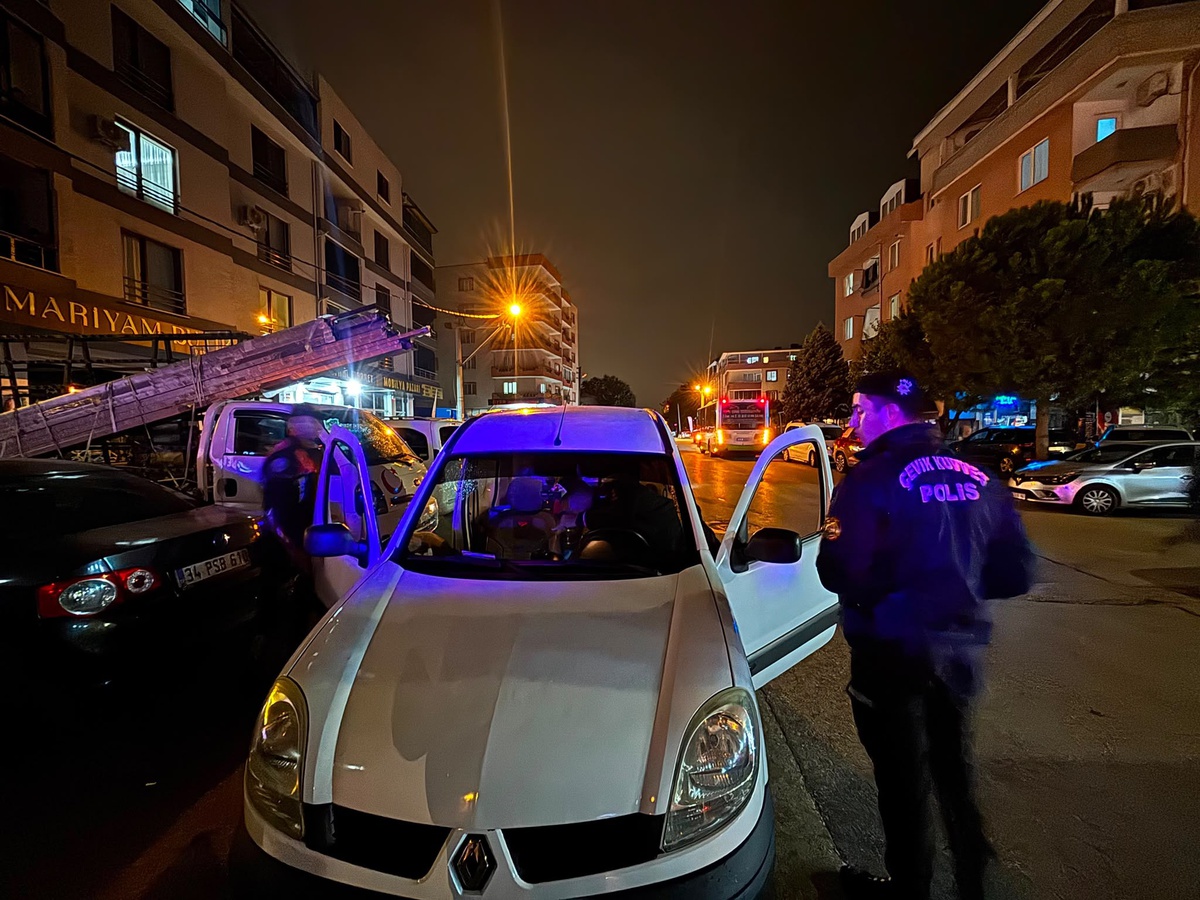 Bursa Gürsu\'da kumar ve trafik denetimlerinde 85 bin TL\'yi aşan ceza kesildi