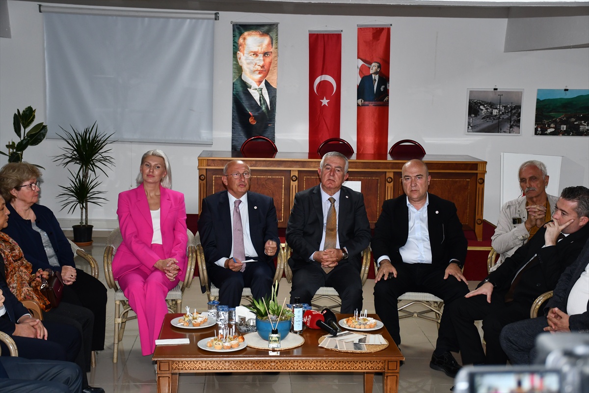 Çakırözer Bilecik\'te Yavaş\'ın CHP\'den istifasına gelin baskısı yapılmadığını söyledi