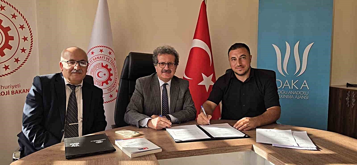 Bitlis\'te gazeteciler ve milli eğitim için yapay zeka projeleri imzalandı