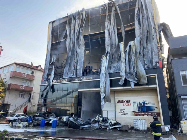 Dilovası Belediyesi'ndeki keşif 7 kişinin öldüğü yangın davasında gerginlikle bitti