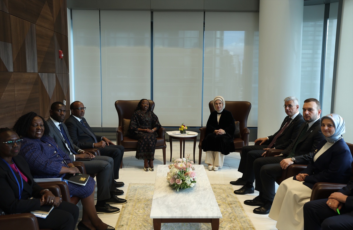 Emine Erdoğan, Kenya Cumhurbaşkanı\'nın eşi Rachel Ruto ile görüştü: