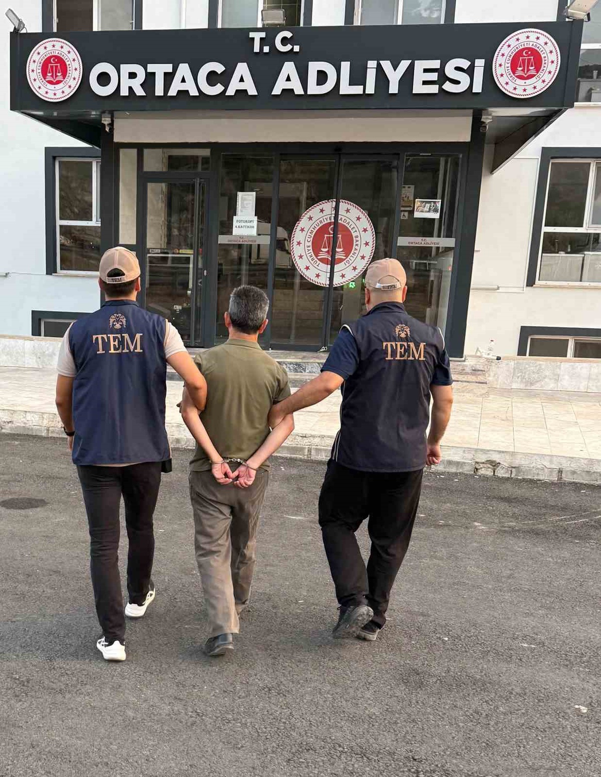 7 yıl 6 ay hapis cezasıyla aranan FETÖ üyesi ihraç öğretmen Muğla Ortaca\'da yakalandı