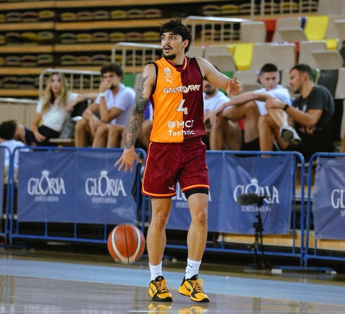 Galatasaraylı Tekin, FIBA Şampiyonlar Ligi\'nde finali ve şampiyonluğu hedefliyor