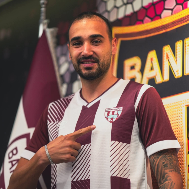 Genç futbolcunun vefatının ardından yürek yakan detay! 2 ay önce evlenmişti