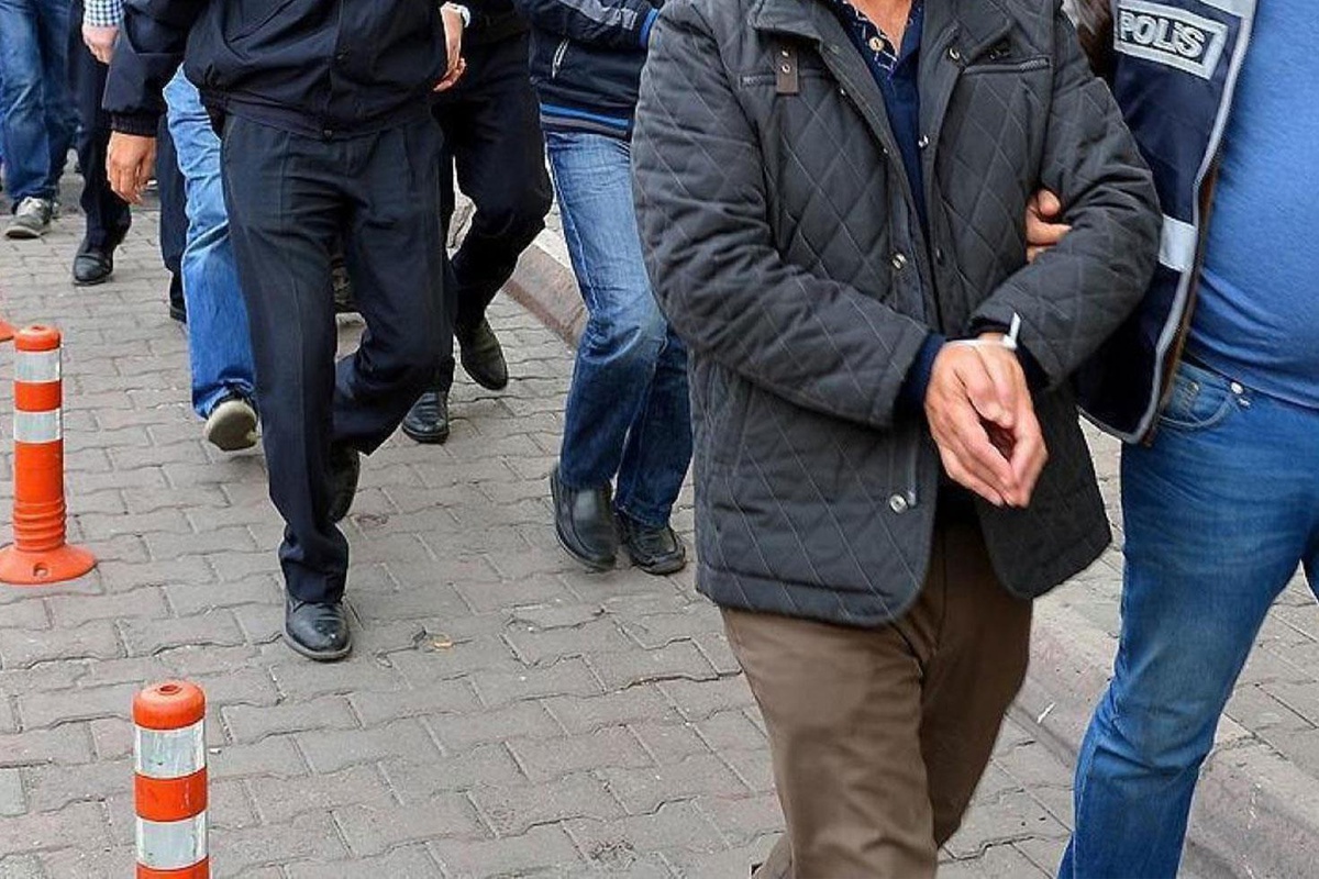 “Halka arz” vaadiyle nitelikli dolandırıcılık soruşturmasında 11 ilde eş zamanlı operasyon: 23 şüpheli gözaltında
