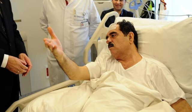 İbrahim Tatlıses saldırısının azmettiricisi Abdullah Uçmak özel izinle cezaevinden çıkarak cenazeye katıldı