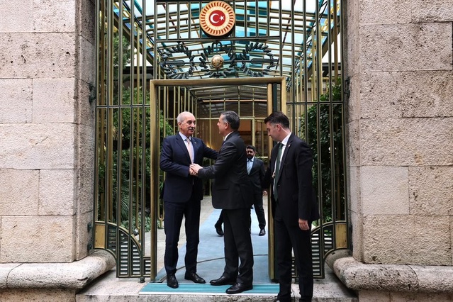 İçişleri Bakanı Çiftçi, TBMM Başkanı Kurtulmuş ve Adan'ı Meclis'te ziyaret etti