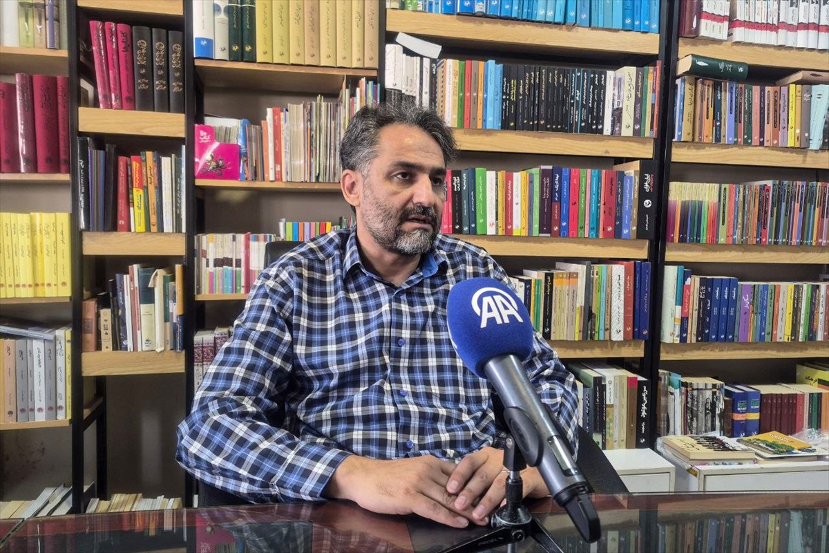İran\'da kağıt fiyatlarının artması kitap baskı adedini 800\'e kadar düşürdü