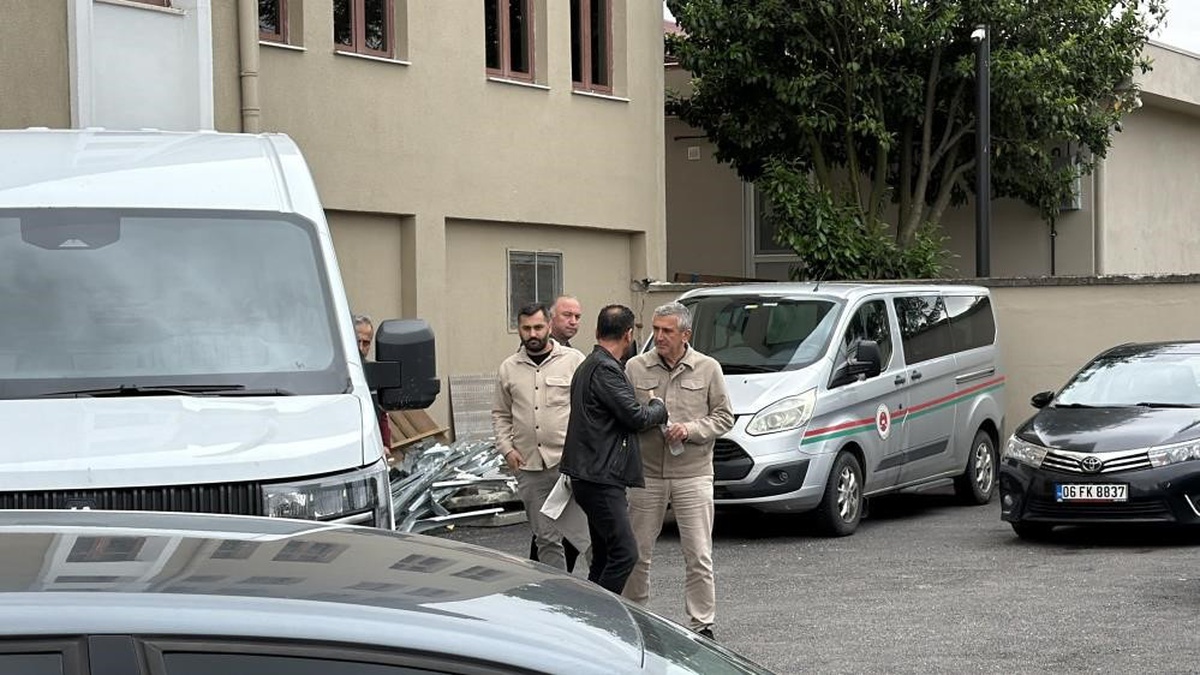 İrtikap davasında Fikret Albayrak tahliye edildi, yurt dışına çıkışı yasaklandı