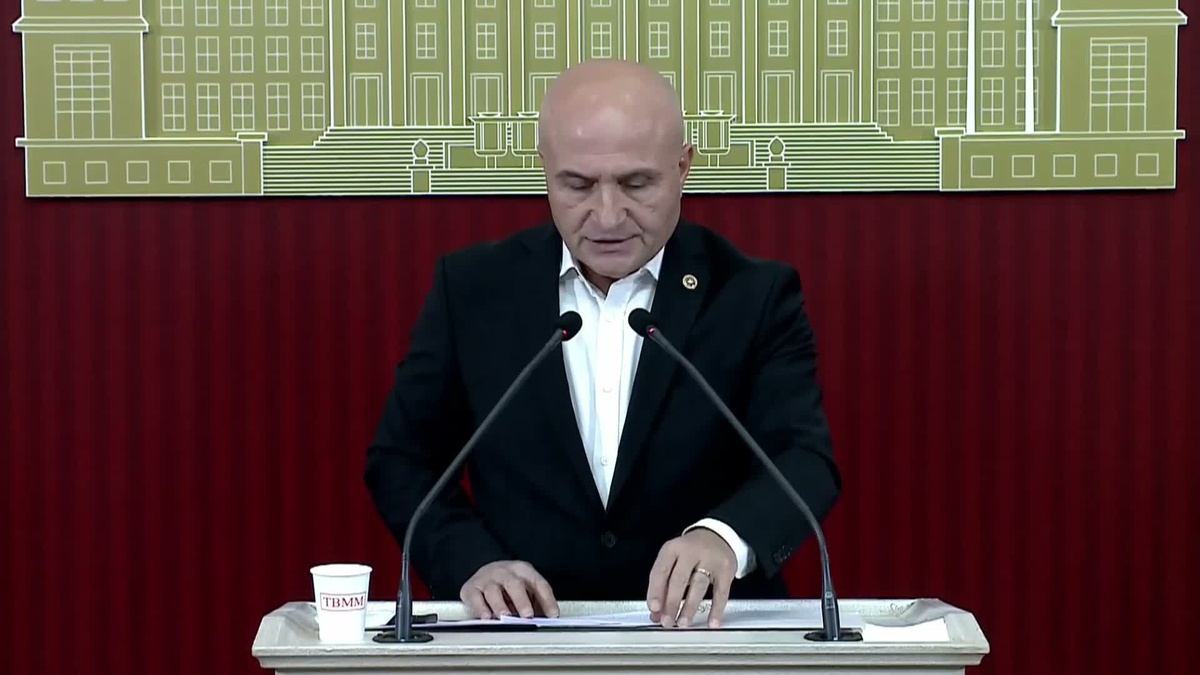 İYİ Partili Usta\'dan \'borsa\' açıklaması: "20 milyar dolarlık vurgunun hükümet desteği olmadan yapılması mümkün değil"