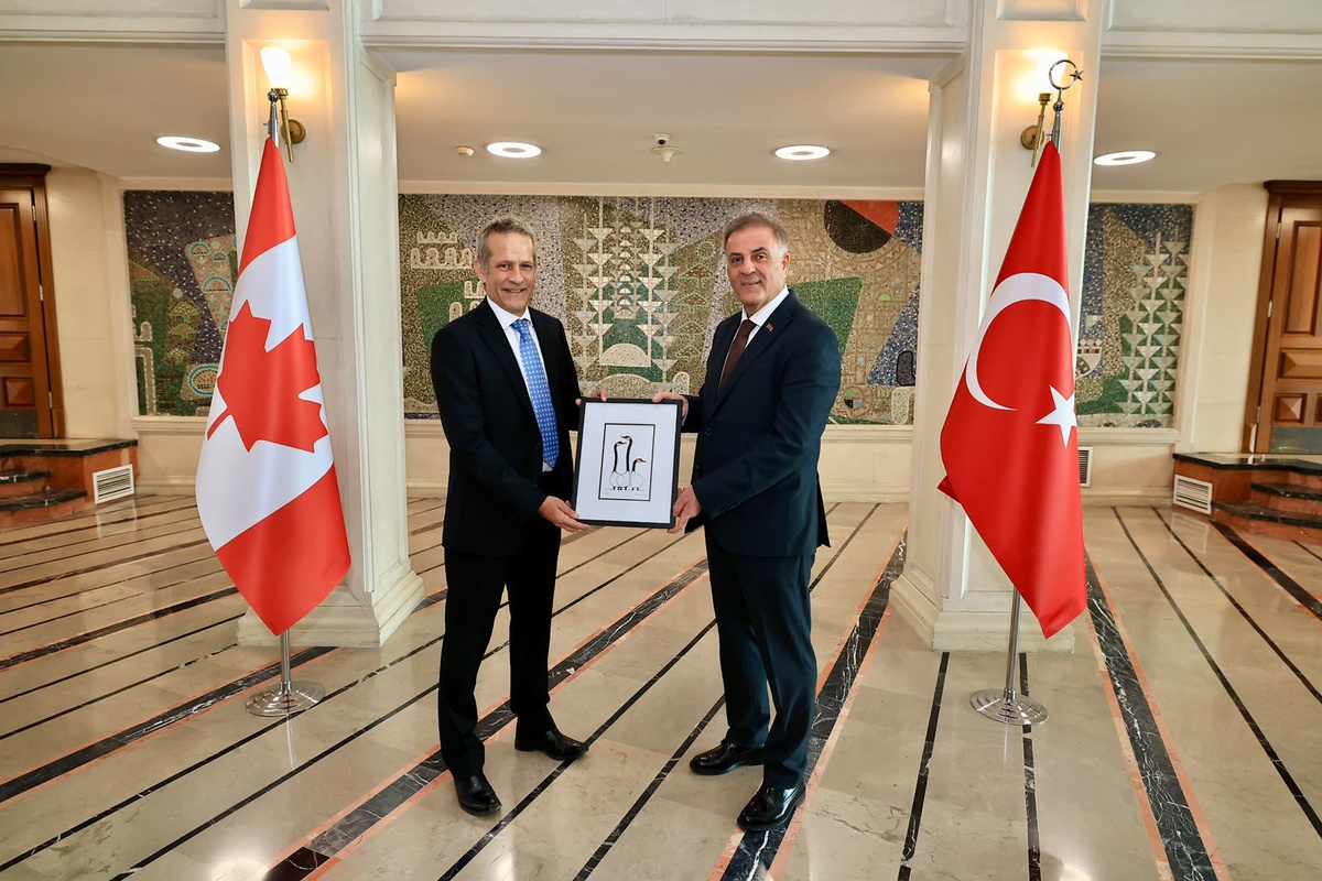 Kanada Büyükelçisi Lebleu, İBB Başkan Vekili Aslan\'la iş birliği olanaklarını konuştu