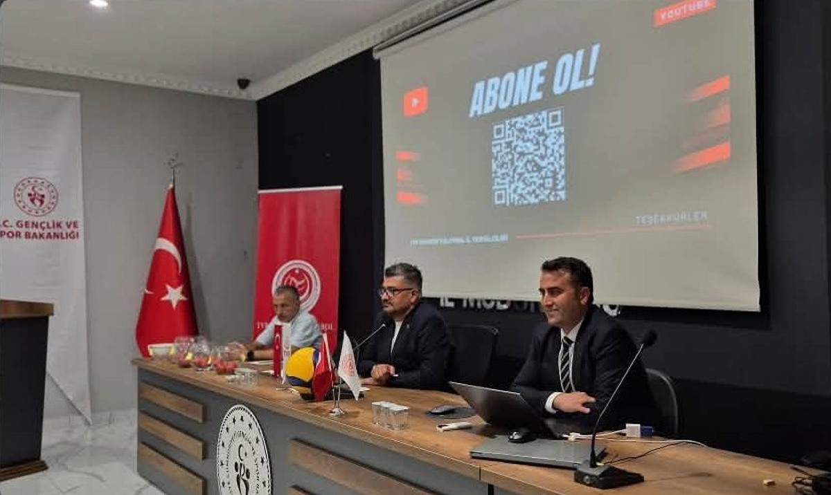 TVF Kayseri İl Temsilciliği voleybol kulüplerine yeni sezon kurallarını anlattı