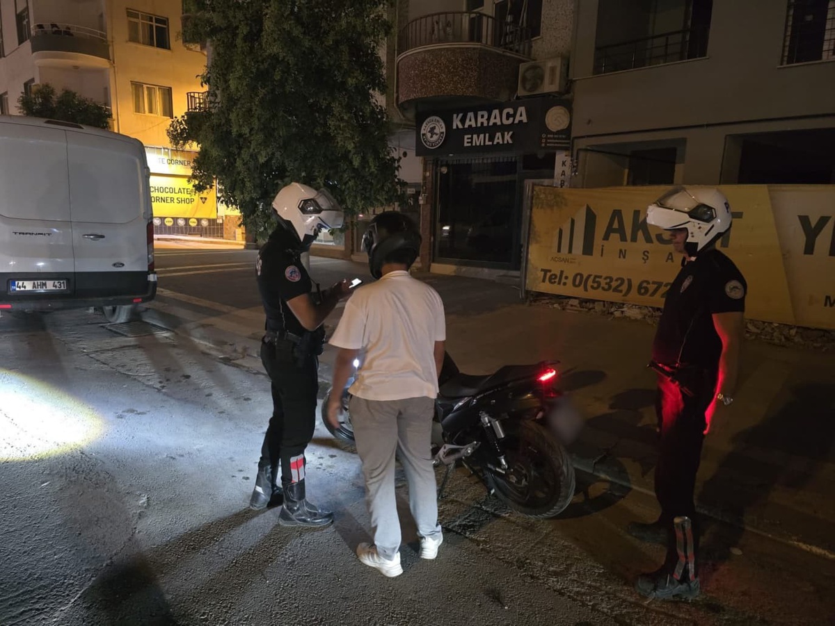 Malatya\'da motosiklet denetiminde 43 motosiklet kontrol edildi, olumsuzluk çıkmadı