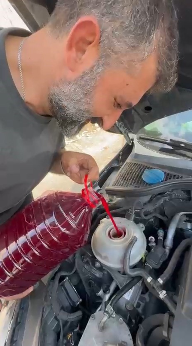Oto tamircisi İbrahim Yılmaz, şalgam suyunu motor suyu yapıp 40 kilometre gitti