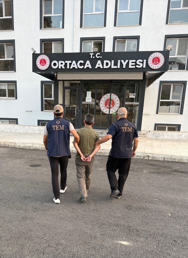 Muğla Ortaca'da FETÖ üyeliğinden 7 yıl 6 ay hapis cezası kesinleşen öğretmen yakalandı