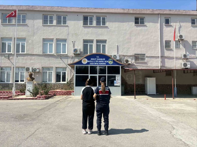 Aydın Nazilli'de aranan hükümlü yakalanarak 16 yıl 9 ay hapis cezasıyla tutuklandı