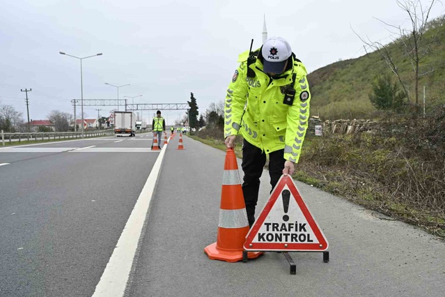 Ordu'da son bir haftadaki denetimlerde 2 bin 805 sürücüye işlem uygulandı