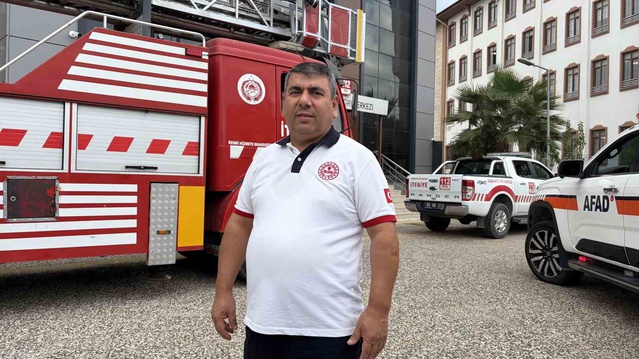 Osmaniye 112 Acil Çağrı Merkezi'ndeki tatbikatta mahsur kalan 3 personel kurtarıldı