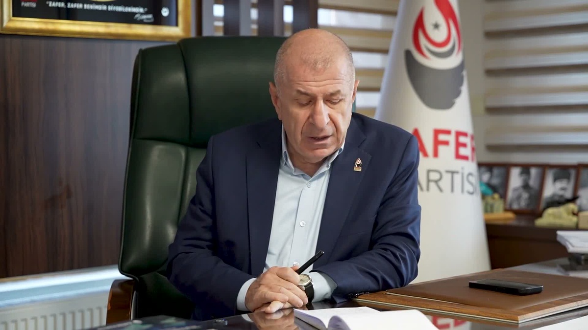 Özdağ, TBMM onayı olmayan Mekke Anlaşması üzerinden askeri macera uyarısı yaptı
