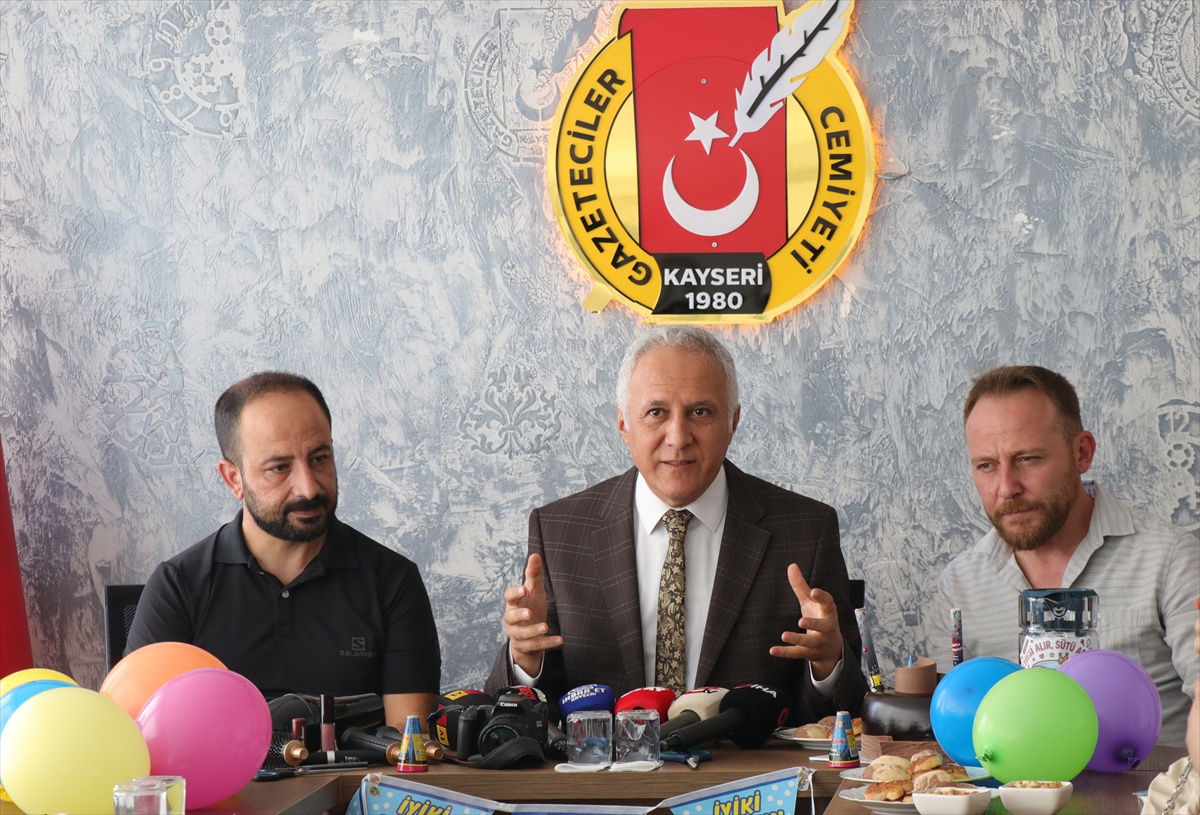 Mahmut Şahin, özel hastanelerin doğum sonrası yüzde 300-500 fark ücretini eleştirdi