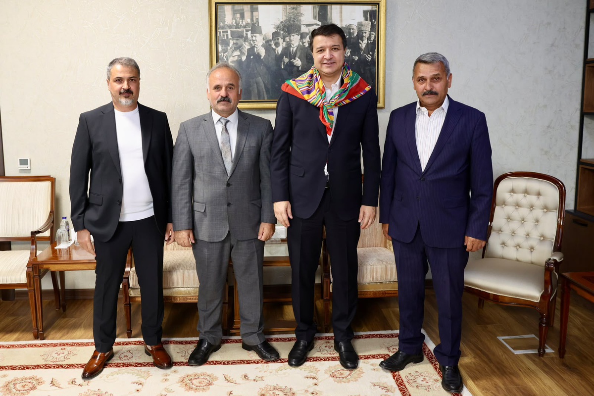 Saadet Partisi lideri Arıkan, Avşarlar Derneği Genel Başkanı Kocakaya\'yı ağırladı