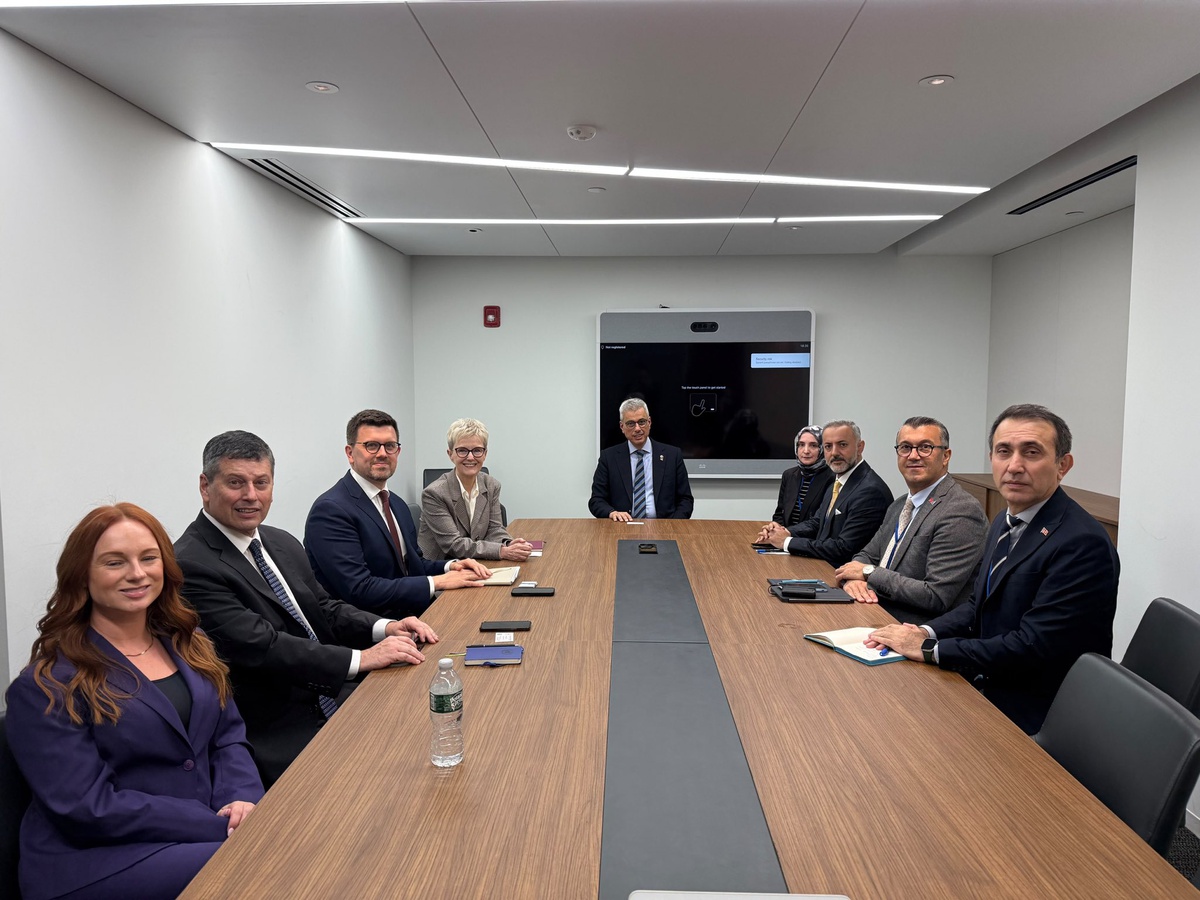 Sağlık Bakanı Memişoğlu New York\'ta GE HealthCare ile sağlık teknolojilerini ele aldı
