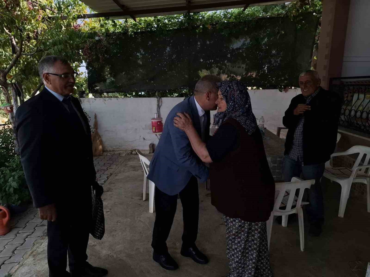 Sarıgöl’de şehit ailesine vefa ziyareti