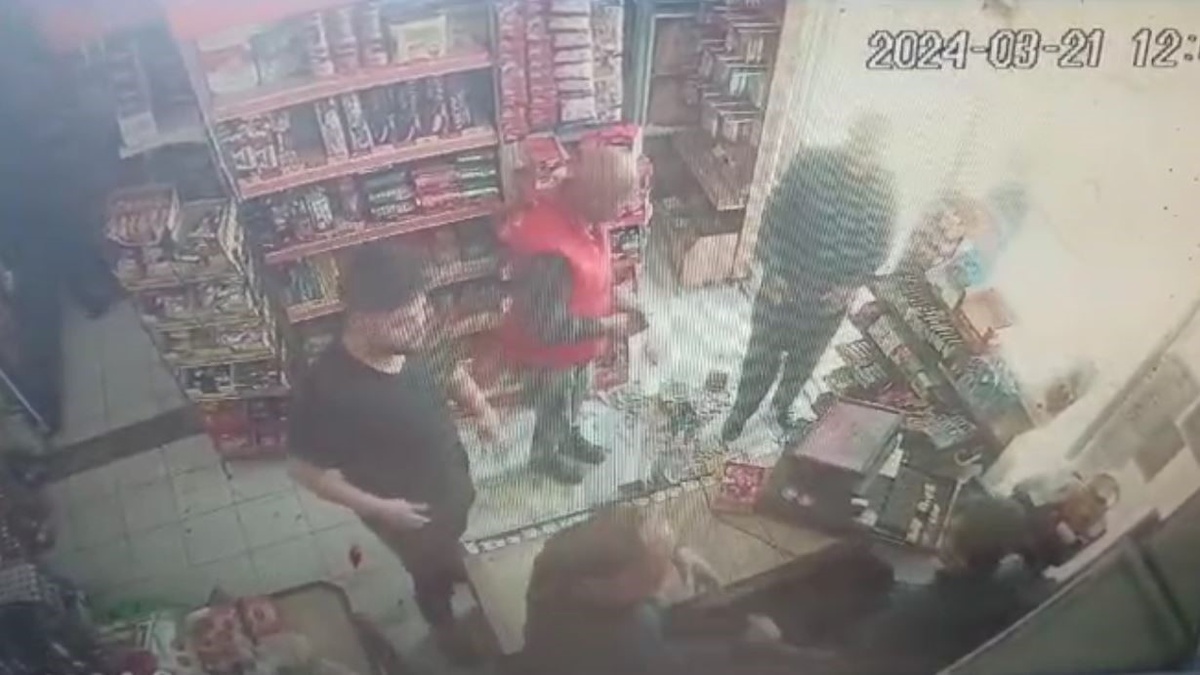 Mahkeme, Antalya\'daki seçim broşürü kavgasında Sinan E.\'ye 16 yıl 8 ay hapis verdi
