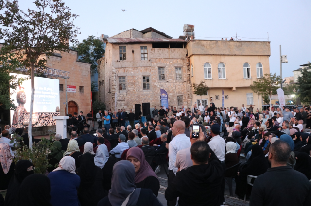 Siirt Tillo'da güneşin ilk ışınları 262 yıl önceki düzenekle türbeye ulaştı