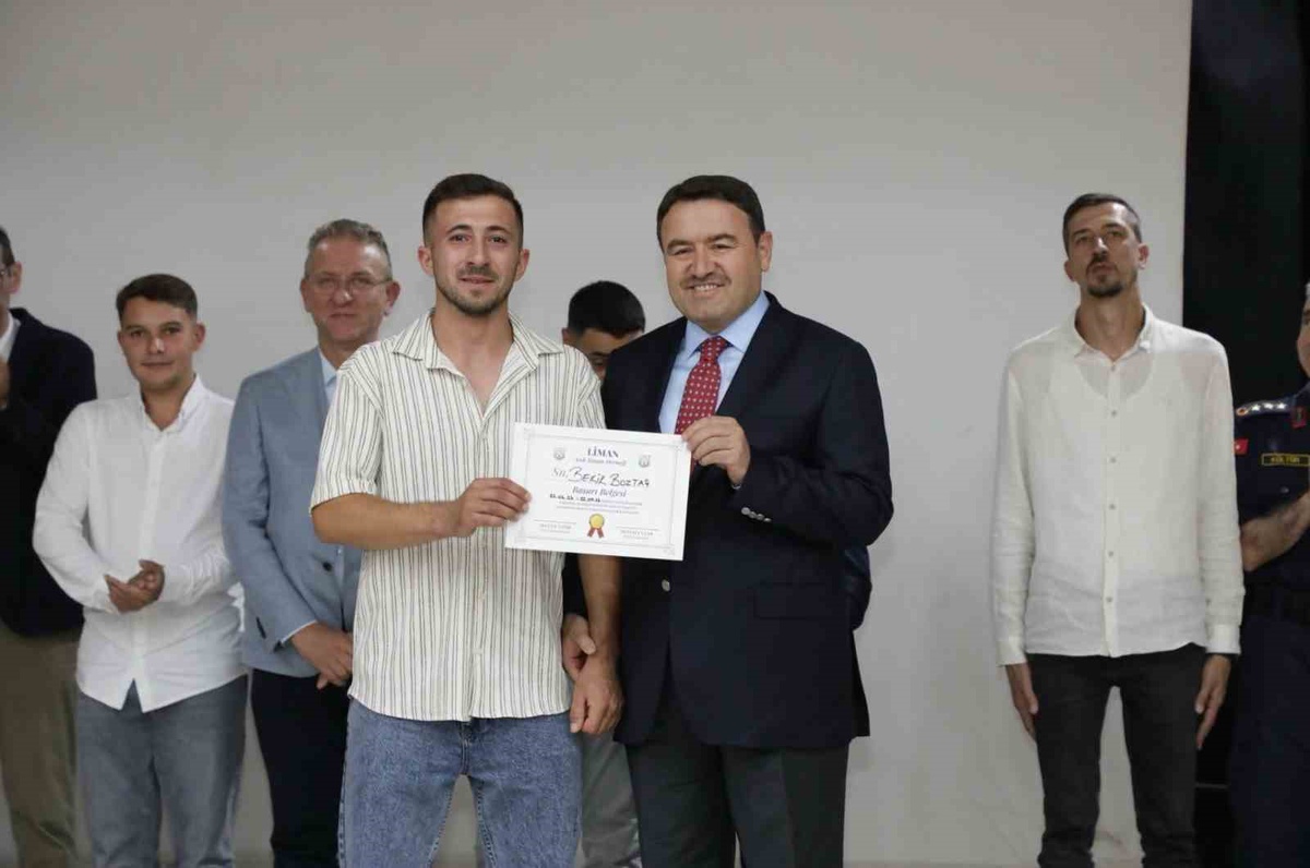 Uzman Doktor Yalman, Tavşanlı\'da 13 gencin bağımlılıktan kurtarıldığını açıkladı